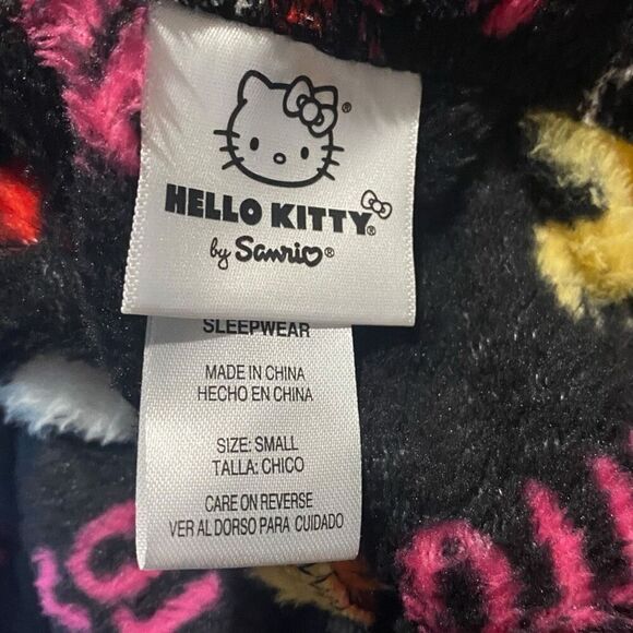Hello Kitty “Heart Suckers” Fuzzy Soft Touch Pajama Pants Womens size Small - Picture 11 of 11